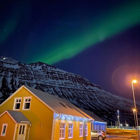 Lonsleira Apartments Seyðisfjörður Buitenkant foto