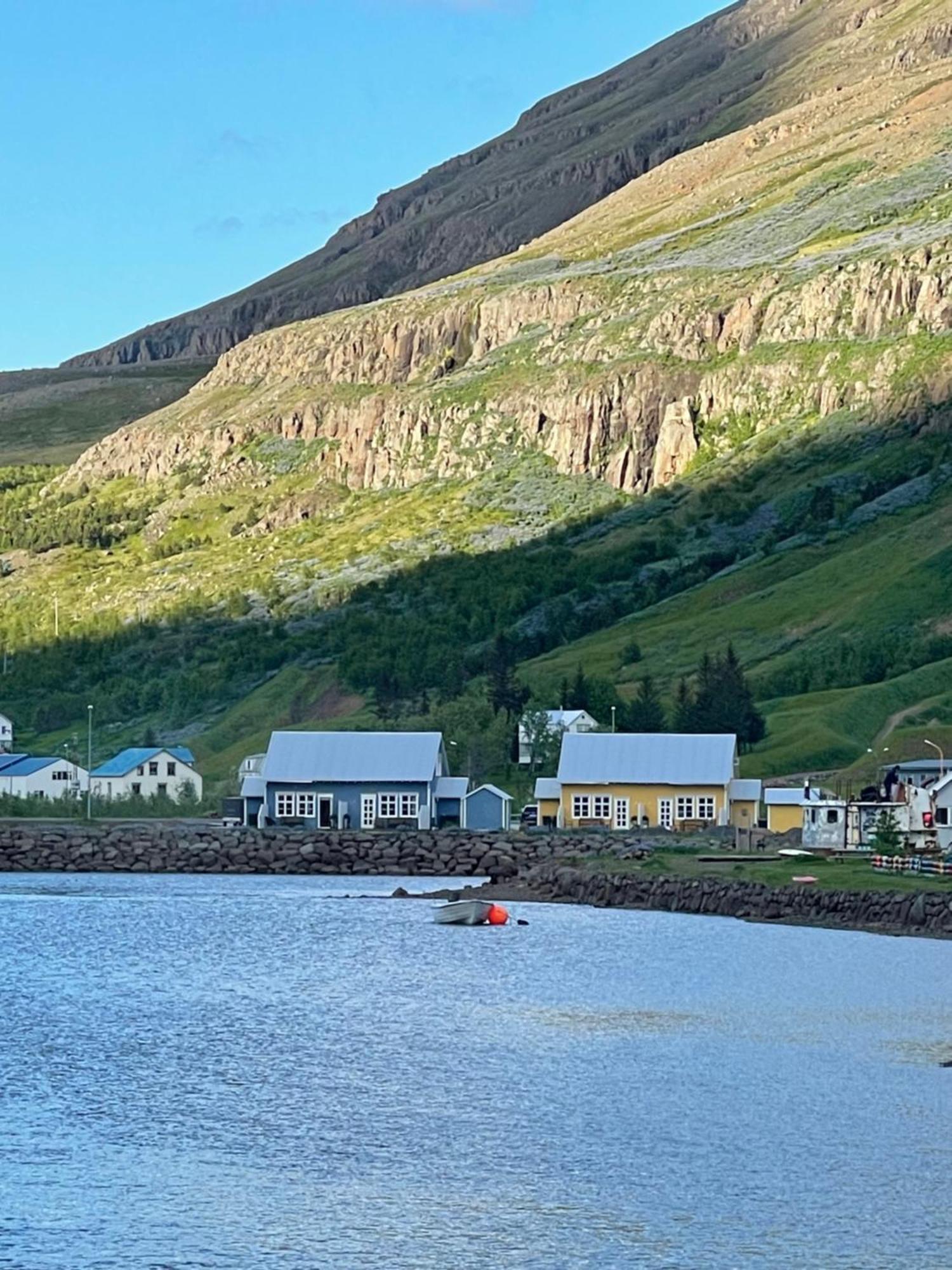 Lonsleira Apartments Seyðisfjörður Buitenkant foto