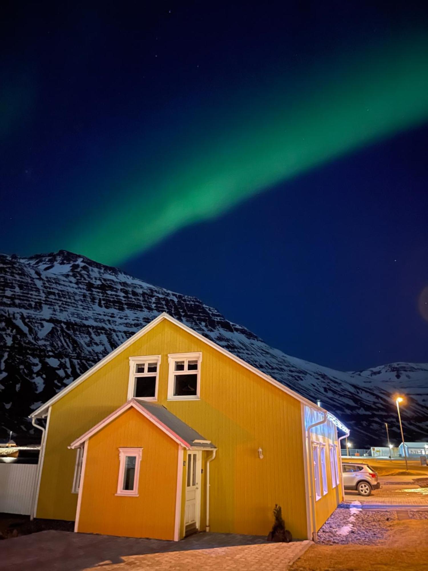 Lonsleira Apartments Seyðisfjörður Buitenkant foto