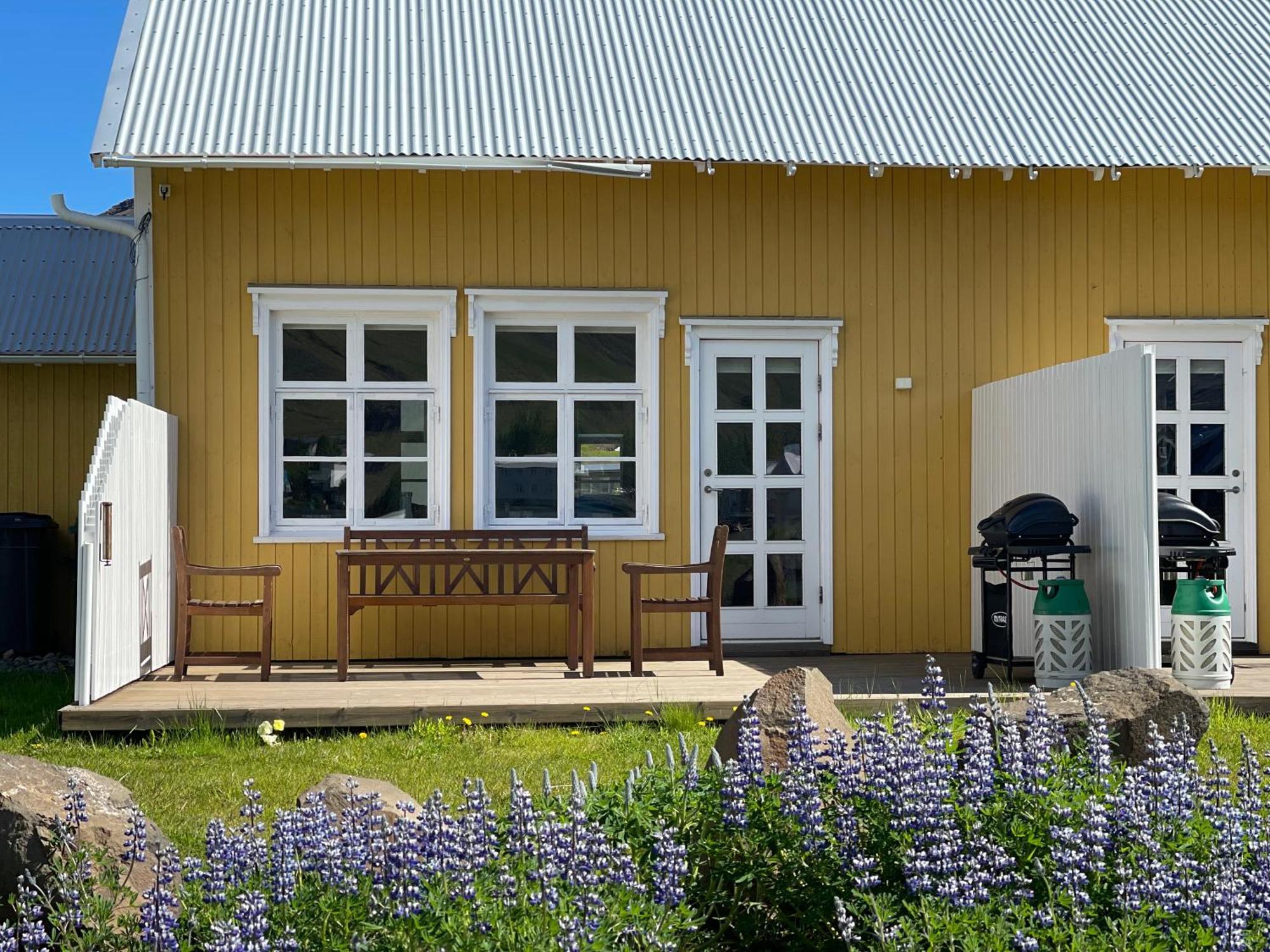 Lonsleira Apartments Seyðisfjörður Buitenkant foto